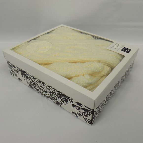 Laundry by Design Hat Scarf and Gloves 3 Piece Set - Picture 5 of 6